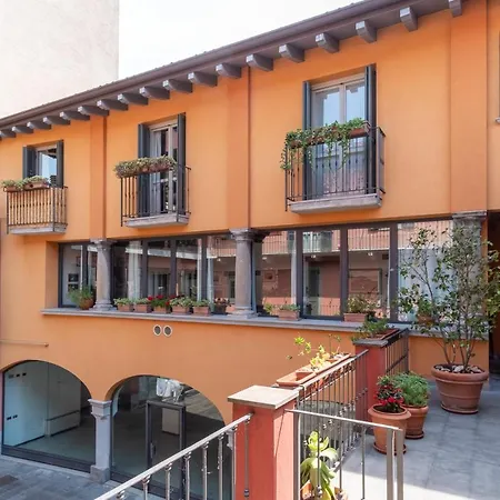 Bed & Breakfast Casa Viola, Stanza Viola Bergamo