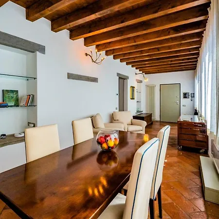 Bed & Breakfast Casa Viola, Stanza Viola *